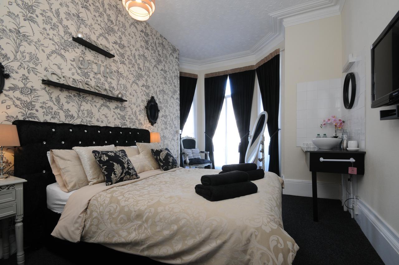 The Collingwood Guest House เกรทยาร์มัธ ภายนอก รูปภาพ